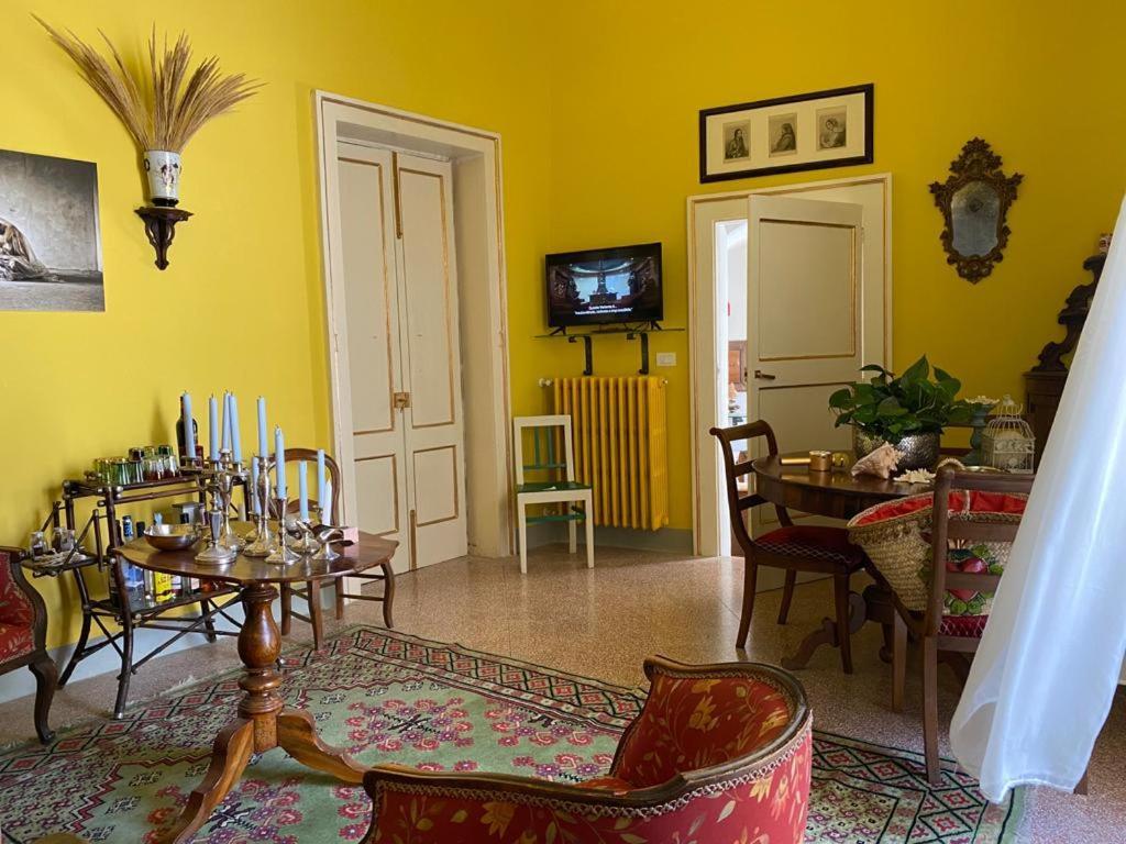 Bacchingham Villa อเลซซาโน ภายนอก รูปภาพ